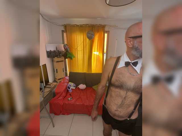 BigTwiXXX online show from August 15, 6:12 pm