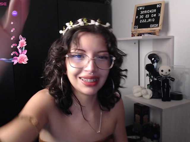 BiiHoney online show from August 18, 2:50 am