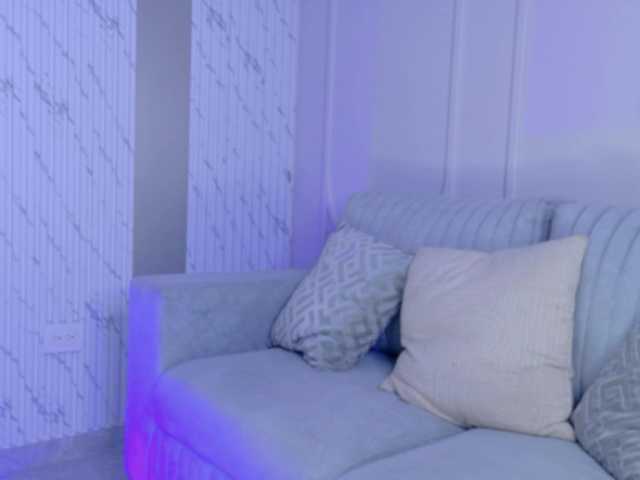 Blaira online show from August 2, 2:35 pm