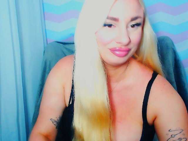 BlondAna online show from July 17, 7:47 pm