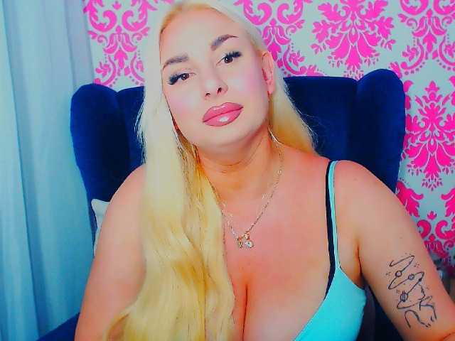 BlondAna online show from July 21, 8:22 pm