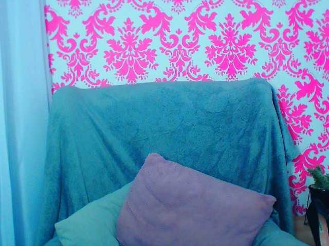 BlondAna online show from August 4, 7:11 pm