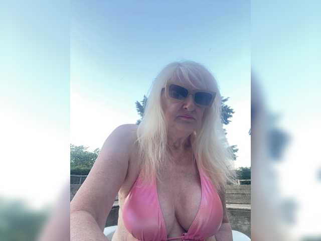 BlondMilfTascha online show from May 28, 7:06 pm