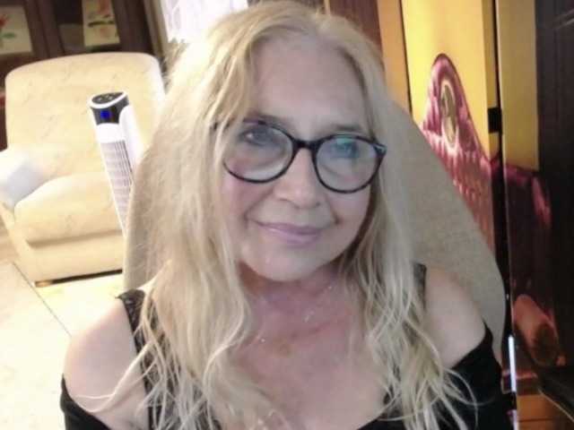 BlondeSofia online show from August 3, 1:40 pm