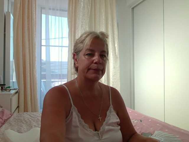 Blondime online show from August 4, 3:31 pm