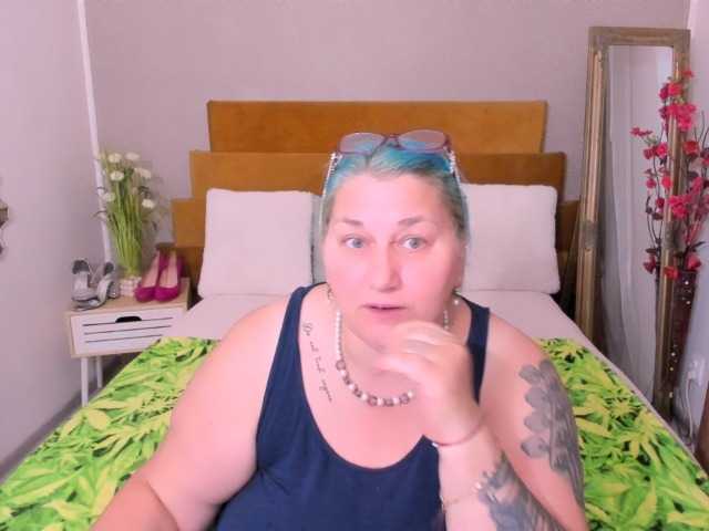 BlondyBigBoobs online show from August 3, 2:07 am