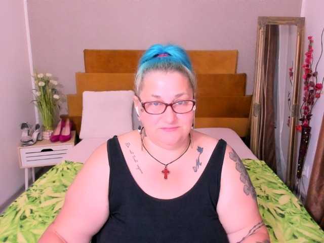 BlondyBigBoobs online show from August 8, 8:42 pm