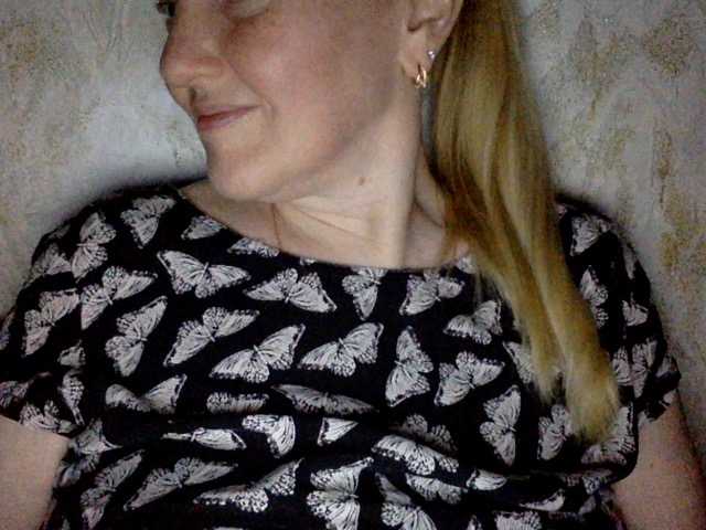 BlondyVio online show from August 14, 9:51 pm