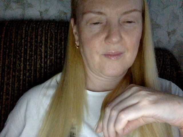 BlondyVio online show from August 16, 4:55 pm