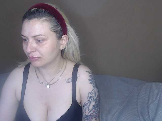BlueIvy69 online show from June 10, 8:15 pm