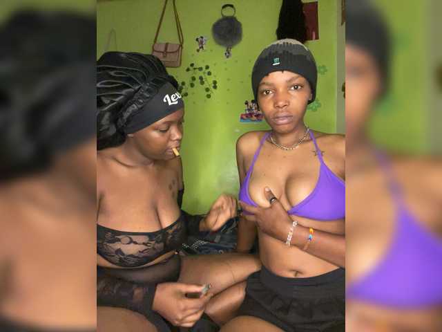 Bondeddesire online show from July 31, 5:03 am
