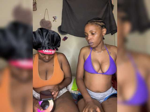 Bondeddesire online show from August 15, 12:31 pm