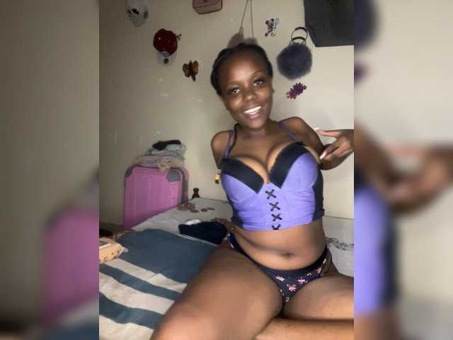 Bondeddesire online show from August 25, 5:31 pm