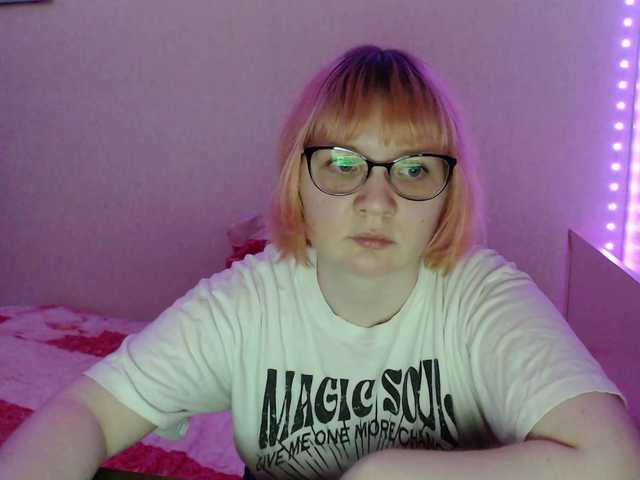 Bonnie-Petite online show from August 1, 6:03 pm
