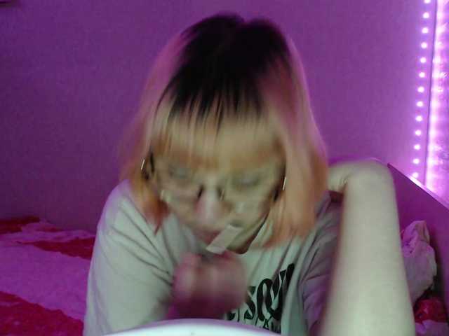 Bonnie-Petite online show from August 5, 4:27 pm