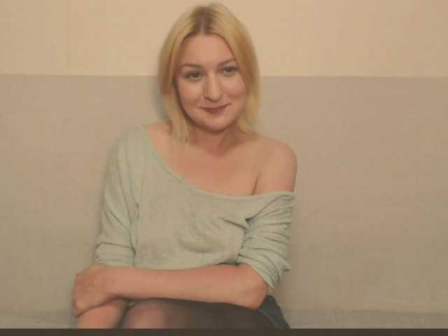 Bonniee online show from July 24, 9:40 pm