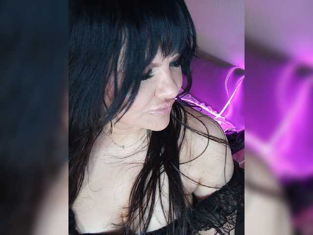 Brunetochkaaa online show from July 28, 1:22 am