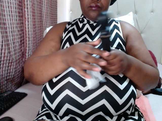 BustyBabeX online show from August 4, 6:21 am