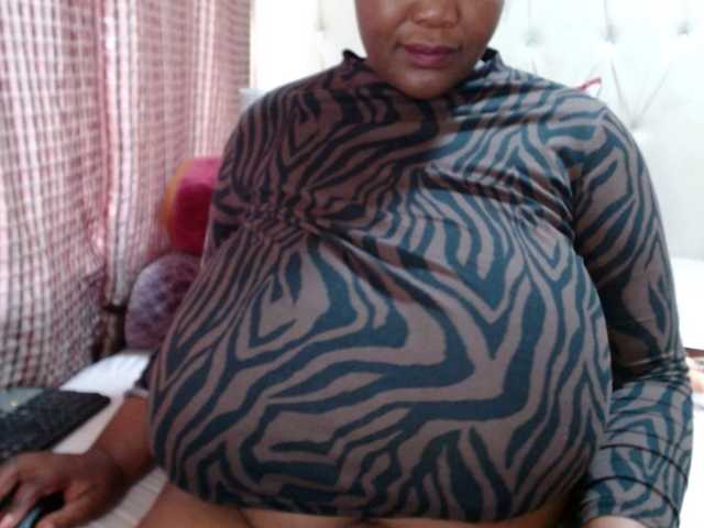 BustyBabeX online show from August 14, 9:57 am