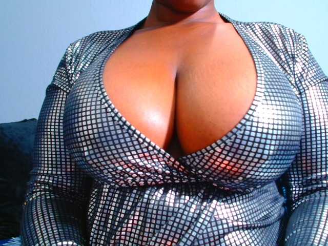 CURVEBABY online show from July 27, 10:48 pm