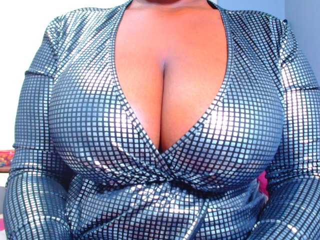 CURVEBABY online show from July 30, 12:56 pm