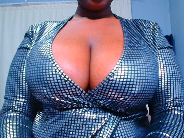 CURVEBABY online show from August 1, 11:22 pm