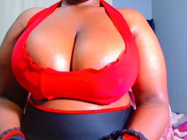 CURVEBABY online show from August 7, 11:38 pm