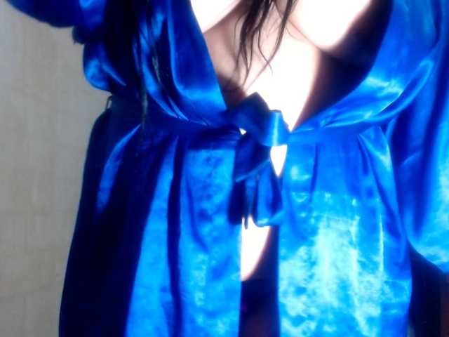 CameliaLong online show from August 9, 9:21 am