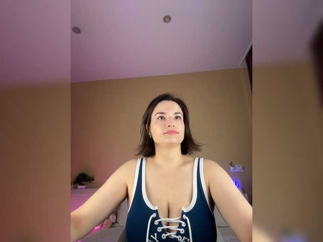 Camilla-One online show from August 10, 2:02 am