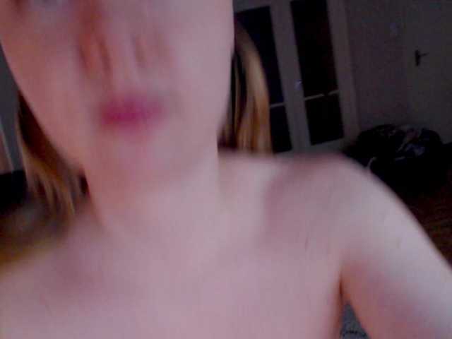 Camille18 online show from July 17, 5:24 pm