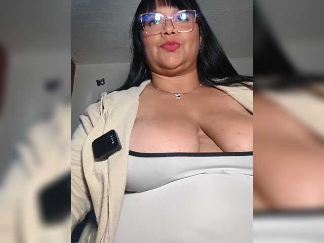 CandyBrowm online show from July 16, 3:57 pm
