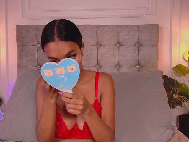 CandyLips4 online show from August 27, 12:13 pm