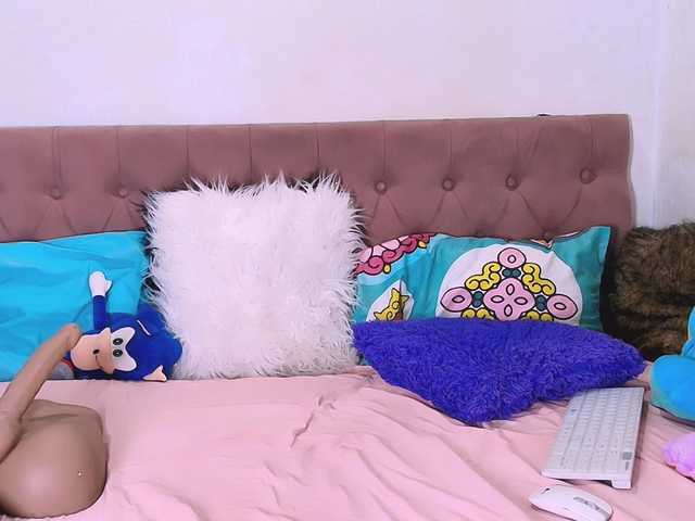 Candyb online show from August 12, 10:01 pm