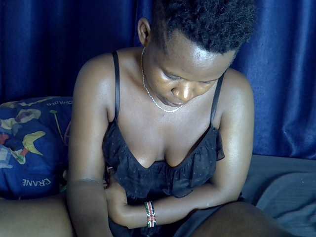 Caramel01 online show from August 12, 6:05 am