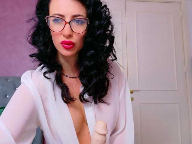 CarlaReys online show from August 15, 5:33 am