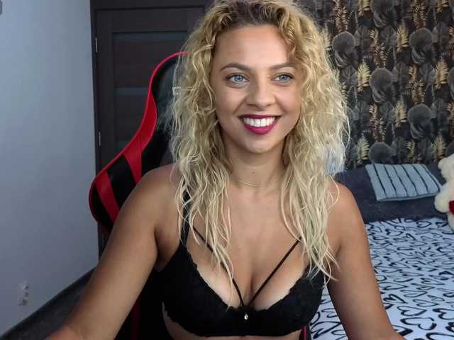 CarlaStaceeFun online show from July 31, 4:41 am