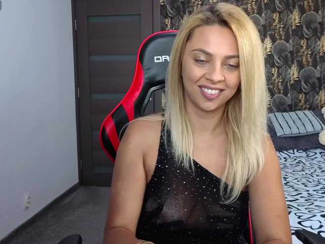 CarlaStaceeFun online show from August 5, 7:50 am