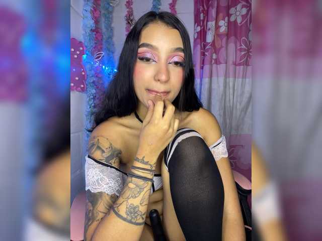 KelsiEvans online show from July 18, 9:38 pm