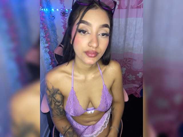 KelsiEvans online show from July 19, 9:17 pm