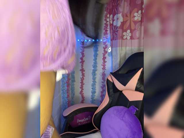 KelsiEvans online show from July 19, 11:29 pm