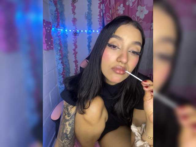 KelsiEvans online show from September 1, 5:41 am