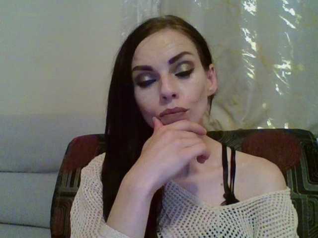 CassidyLovely online show from August 4, 6:27 pm