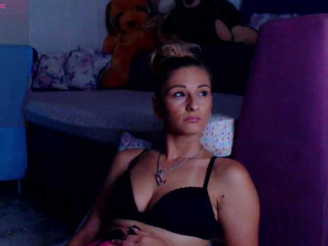 CassieSpell online show from July 25, 9:52 pm