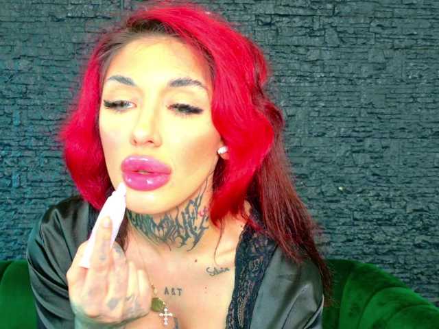 CassyFoxyy online show from August 4, 7:16 am