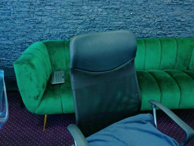 CassyFoxyy online show from August 11, 10:39 am
