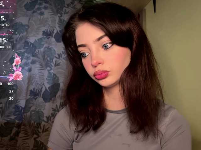 CassyVixen online show from August 12, 4:20 pm