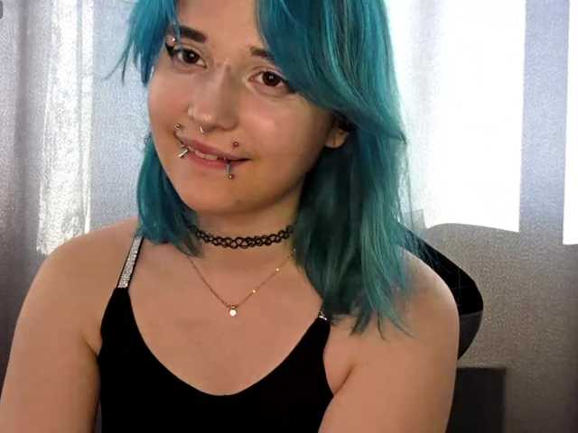 CatherynDowns online show from August 5, 12:47 pm