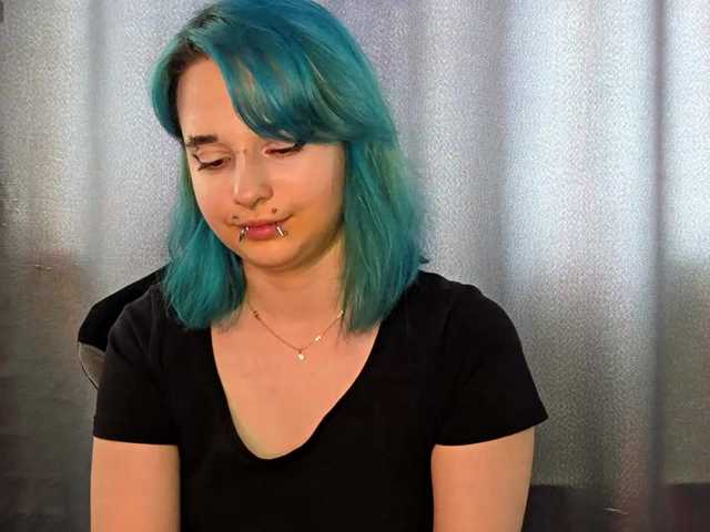 CatherynDowns online show from August 7, 9:31 am