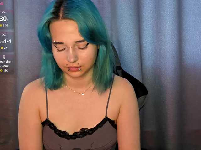 CatherynDowns online show from August 8, 6:13 am