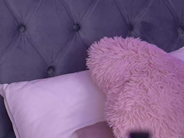 CellineHudson online show from August 14, 7:17 pm